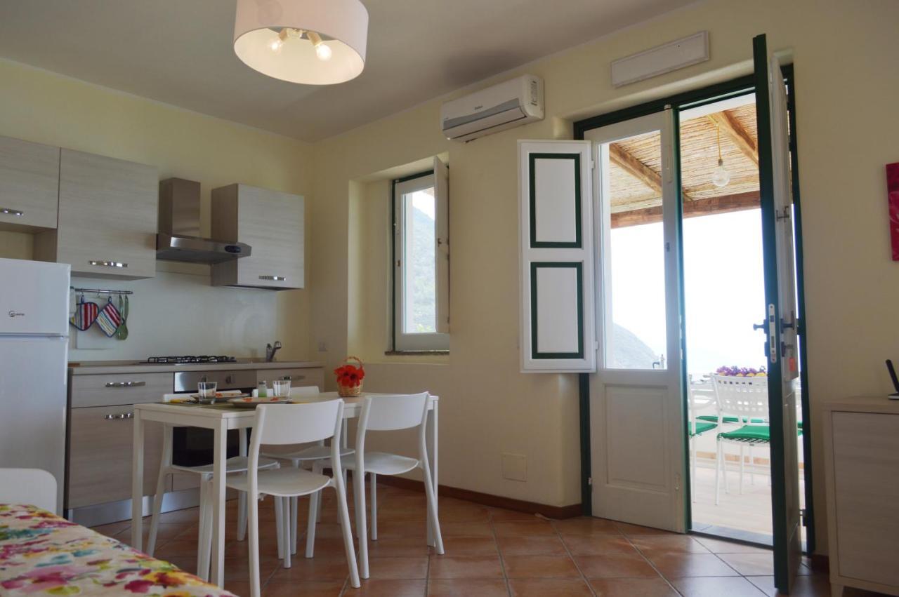 Vila Orizzonte Relais Leni Exteriér fotografie